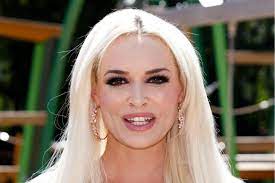 Daniela katzenberger news, gossip, photos of daniela katzenberger, biography, daniela katzenberger daniela katzenberger is a 34 year old german tv personality born on 1st october. Daniela Katzenberger Im Dschungelcamp Das Ware Das Problem Gala De