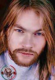 I wrote this and Sung this about Lovein someone that was not the one that I  needed Don't Cry 😭😭😭😭