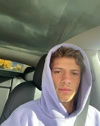 Norman Corrales's Instagram, Twitter & Facebook