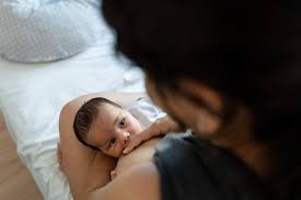 Baby's Hunger and Fullness Cues | Happy Baby Organics