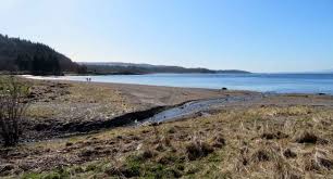 Lunderston bay is located on the east coast of the firth of clyde in inverclyde, by the a770 road approximately midway between the town of gourock and the village of inverkip. Bob Law S Blog Scotland Walking And Photography Lunderston Bay To Kip Marina Glasgow West End
