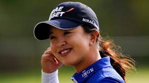 Sei Young Kim takes 1-shot lead in LPGA Tour finale