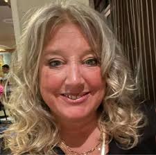 We regret to announce the line-of-duty death of Ridgeville, Indiana,  Assistant Fire Chief Donald "Hev" Caylor. (Ridgeville is approximately 20  miles northeast of Muncie.) Ridgeville firefighters were dispatched to a  residential fire