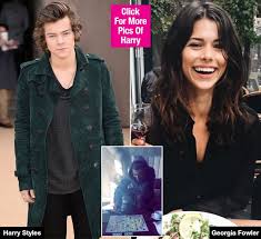 Harry Styles Dating Ex Nadine Leopold S Gorgeous Model Friend See Her Snapchat Harry Styles Girlfriend Harry Styles Style