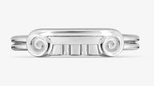 Elaborado en oro blanco de 18 kts engastado con diamante blanco al centro y mini diamantes en costados. Anillo Plata De Ley De La Coleccion Argento De Suarez Mobile Phone Hd Png Download Kindpng