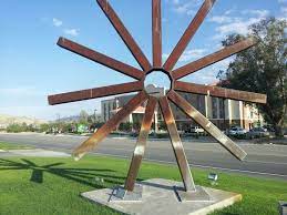 Artful Metal Sculpture In 29 Palms Ca Metal Sculpture Art Sculpture Art