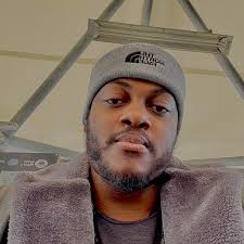 NO STANDING… MTA's new barriers at the Harlem 125th St Subway Station “in  hopes of reducing attacks