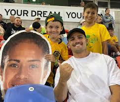 What a special moment between two Australians now doing their thing