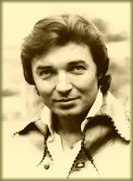 Evelyne Noraz, Lori McCoy-Bell and Kathrine Gordon collected the BAFTA Film  Award for Best Hair & Make-Up for American Hustle.