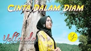 Dalam diam aku jatuh cinta. Cinta Dalam Diam Yollanda Lirikaz 09