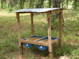 This blind is another one that i'm very fond of. Found On Bing From Www Pinterest Com Homemade Deer Feeders Deer Feeders Deer Feeder Diy