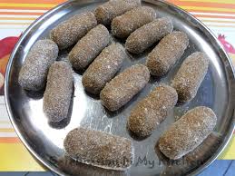 For a quick and easy meal that is also tasty with a satisfying crunch, try this recipe for fresh salmon croquettes. Celebration In My Kitchen Goan Food Recipes Goan Recipes Beef Croquettes Rissoles Goan Recipes Goan Food Recipes Recipes In Goa