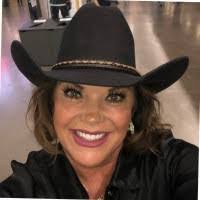 Sheila Amundson's Instagram, Twitter & Facebook