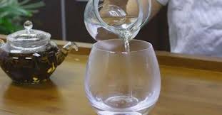 Voici Quelle Quantite D Eau Faut Il Boire Chaque Jour Afin De Maigrir Selon Votre Poids Tous Perfect Pour Maigrir Verre D Eau Boire De L Eau