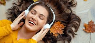 7 Budget-Friendly Indoor Fall Decorating Ideas for Gen Z Renters