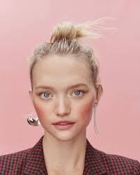 Gemma Ward Models New Beauty Trends For Allure Minimal Makeup Look Gemma Ward Autumn Beauty