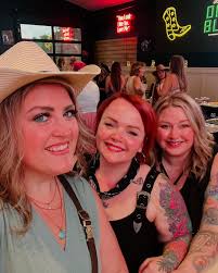 nashville. 💖 we turned our work trip into a girls trip and had THE BEST  TIME! i tell you what, being in a room full of other hairstylists, that  have the same