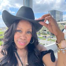 Robin Lorraine Gates