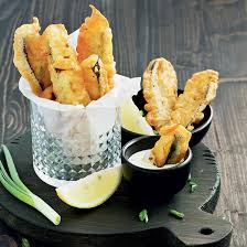 Tempura De Legumes Originaire Du Japon Ce Beignet A La Panure Legere Permet D Appreter Les Legumes En Un Rien De Temps Food Savoury Food International Recipes
