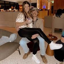 Alex Dowdle (@AlexDowdle33)