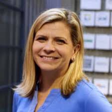 Traci Grover's Instagram, Twitter & Facebook