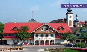 Stay With Tokens And Mini Golf Passes At Bavarian Inn Lodge In Frankenmuth Mi Frankenmuth Frankenmuth Michigan Indoor Waterpark