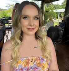 Jody Holliday's Instagram, Twitter & Facebook