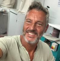 70+ perfiles de «Rubín»