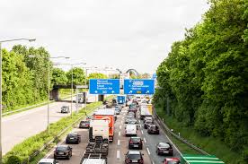 Nach der ersten grossen reisewelle an ostern, werden sich auch über auffahrt viele in den süden begeben. In Weiteren Regionen Beginnen Die Ferien Adac Warnt Vor Stau Trans Info