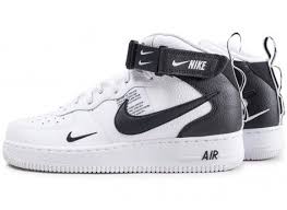 Nike Air Force 1 Mid 07 Lv8 Utility White Black Chaussures Nike Air Force 1 Mid 07 Lv8 Utility Blanche Et Noire Vue Exterieure Nike Air Force Chaussure Nike Air Chaussure Basket Homme