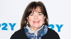 Ina Garten's Favorite Wine To Use When Making Bolognese