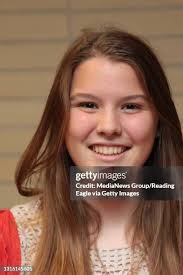 940 Natalie Cross Photos & High Res Pictures