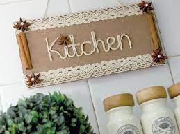Kamu bisa berkreasi menggunakan barang cocok banget dipajang di dapur atau ruang makan! Hiasan Dinding Beraroma Diy Kraf Dekor Impiana Christmas Card Crafts Diy Wall Art Decor Crafts