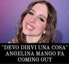 😱 "Ci amiamo, ora lo sapete" Coming out di Angelina: "Sto insieme a M..  Altro...