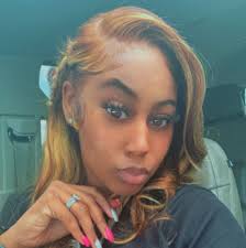 Sha Eason (@shakethatharris) • Facebook