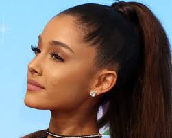 Ariana grande shared a selfie of her new short haircut. How To Get Ariana Grande S Signature Hairstyles