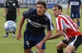 The estudiantes vs gimnasia statistical preview features head to head stats and analysis, home / away tables and scoring stats. Gimnasia Vs Estudiantes En Vivo Sports Jersey Jersey Sports