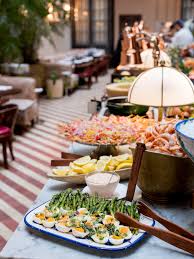 In addition to the flagship restaurant in mayfair, london, cecconi's has outposts in west hollywood, miami, istanbul, barcelona, berlin and in the ned, london. Sunday Feast Brunch El Mejor Brunch De Barcelona Esta En Cecconi S Good2b Lifestyle Barcelona Madrid