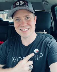 Aaron George Glover (@aarongeorgeglover) • Instagram फोटोहरू र भिडियोहरू