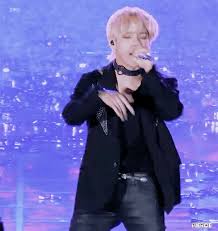 Boy bands (yes, even bts) operate on mcnugget logic. Sir This A Mcdonald S Drive Thru Sgjkrrsahjgfhfs Taehyung Hot Kim Taehyung V Taehyung