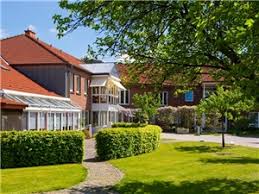 From us$ 98 /night select. Uber Uns