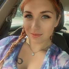 Barbara Gardecki's Instagram, Twitter & Facebook