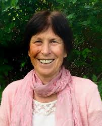 Anna Chitty's Instagram, Twitter & Facebook