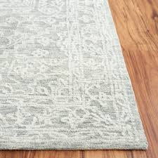 SAFAVIEH Ebony Ainslee Traditional Area Rug, Ivory/Grey, 4' x 6'
