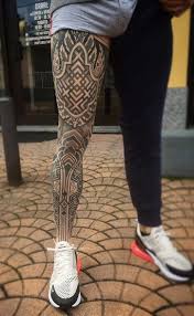 Maori Tattoos Face Maoritattoos Maoritattoospierna Maori Tattoo Geometric Tattoo Leg Leg Tattoos
