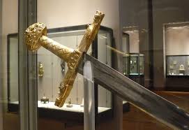 Top 10 Famous Deadly Swords Their History Toptenz Net It displays many musashi related items, such as swords, his painting, scrolls, weapons and the world famous gorin no sho. famous deadly swords their history