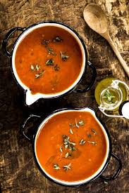 Einfache Tomatensuppe Dee S Kuche Foodblog Rezept Tomatensuppe Tomaten Suppe Tomatensuppe Selber Machen