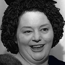 Celé obsazení a štáb Carry