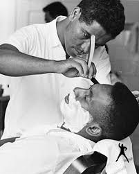 Hoje nos despedimos de um amigo de longa data do nosso Rei. Didi não era  apenas o barbeiro do Pelé. Era parte da história. Parte da rotina. Parte da  vida. Por décadas,