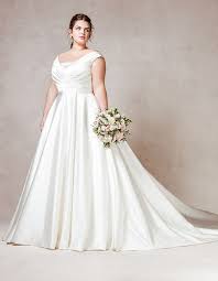 This dress was so pretty!!! Bellami Bridal Plus Size Wedding Dresses For Beautiful Curves